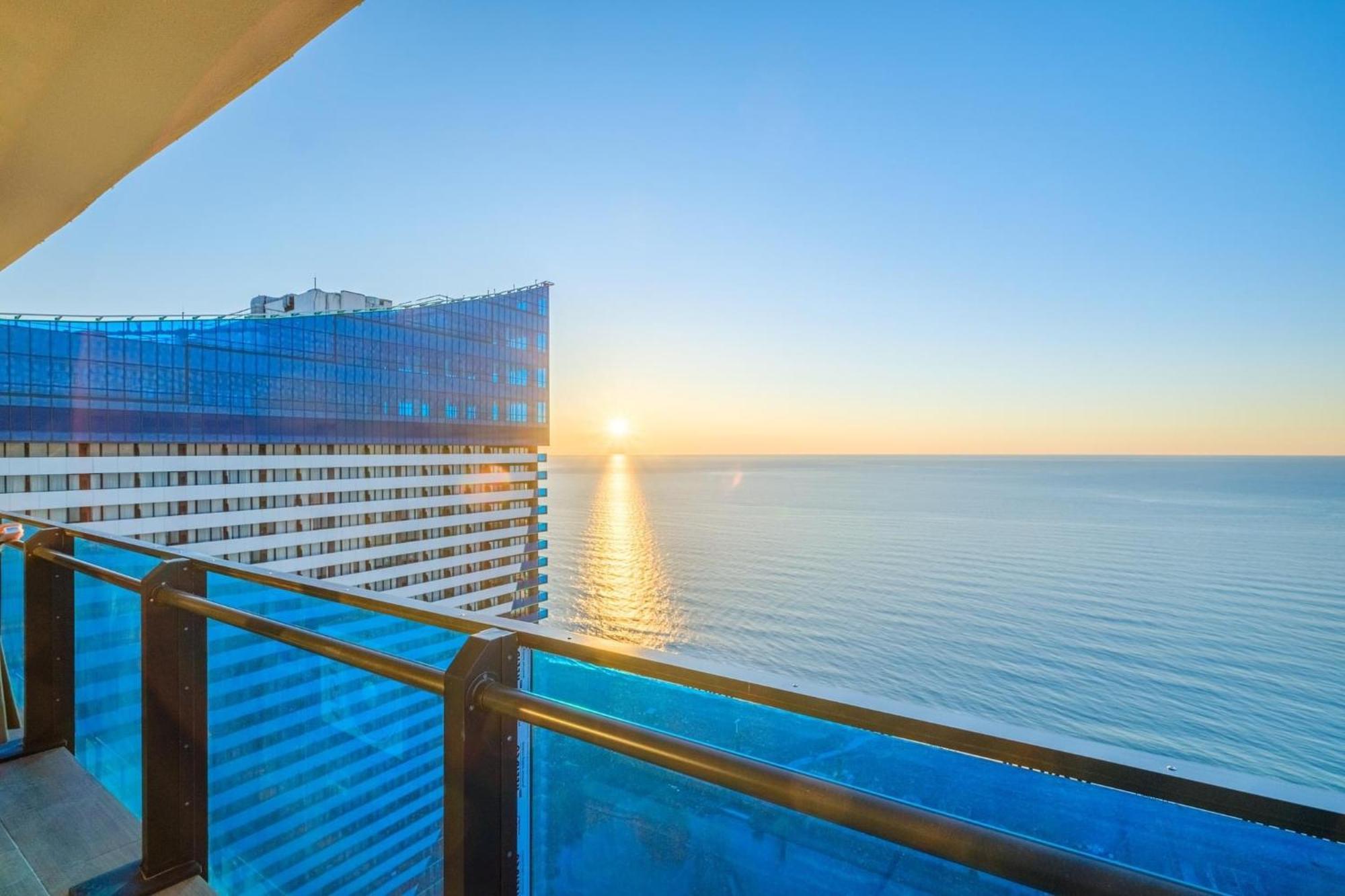 Panorma Black Sea Side Hotel 巴统 外观 照片